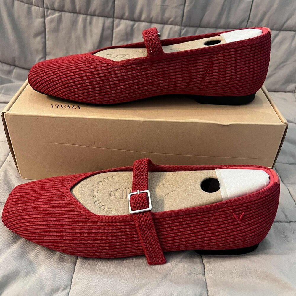 Vivaia Margot Mary-Jane Women's 8 US 39EUR Ruby Red New With Box